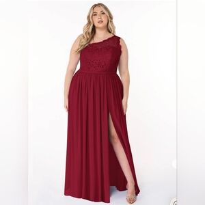 Burgundy Bridesmaid/Formal Dress